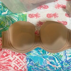 Wacoal red carpet strapless bra. 36c